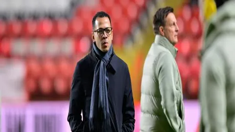 “泰勒·斯威夫特去年超级碗惊艳亮相”